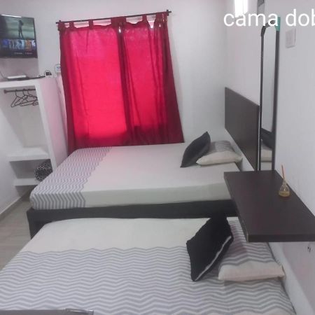 קאלי Apartaestudios El Jardin מראה חיצוני תמונה