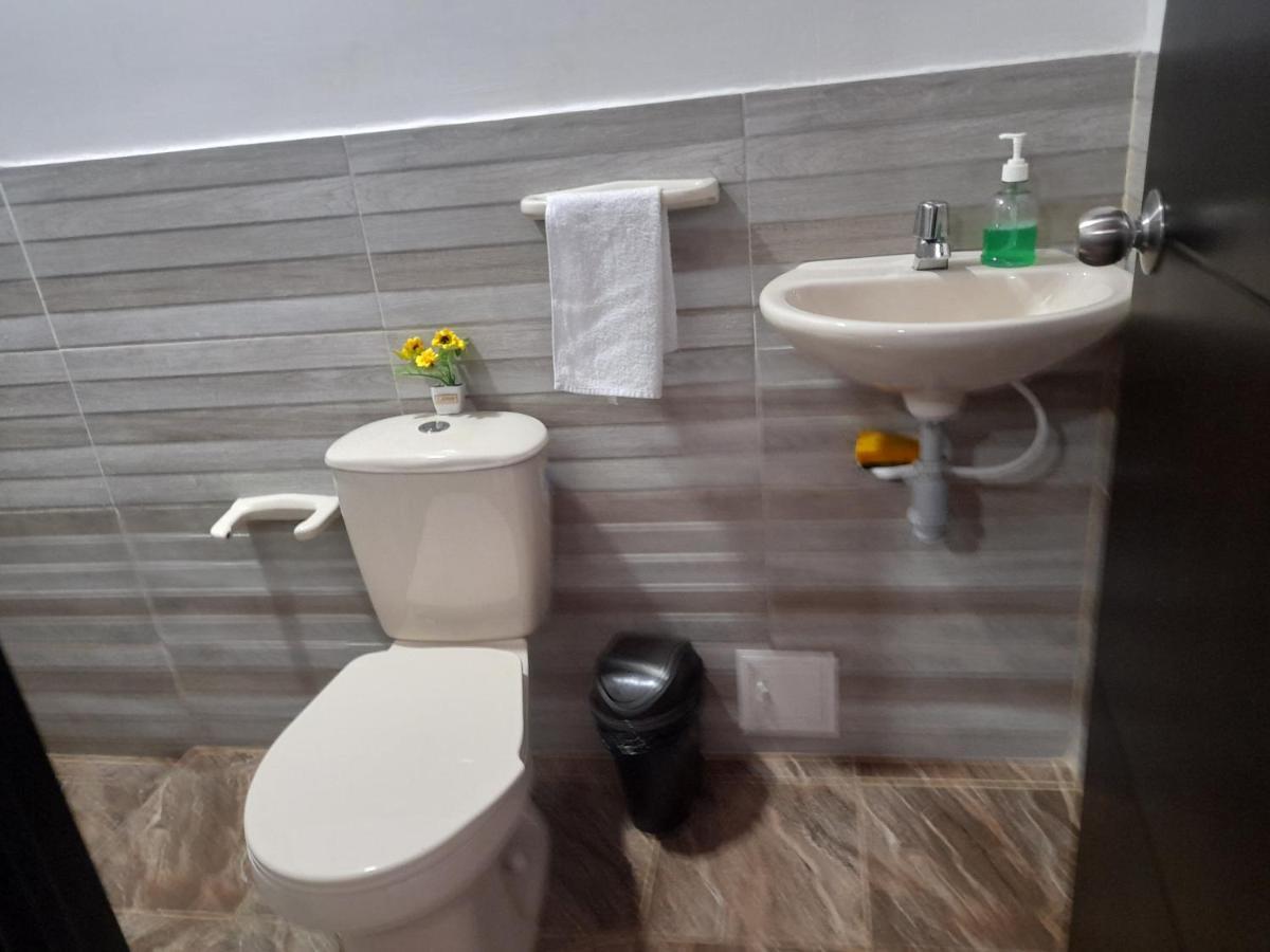 קאלי Apartaestudios El Jardin מראה חיצוני תמונה